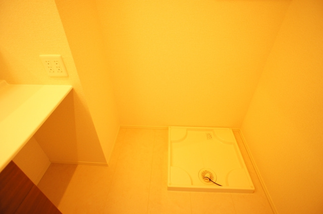 メイ　アジュールDの洗面所|反転です