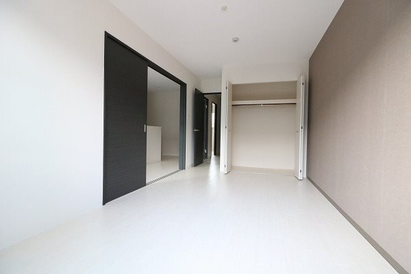 ペルル寺門の寝室