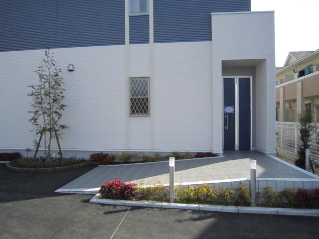 ペルル寺門のエントランス