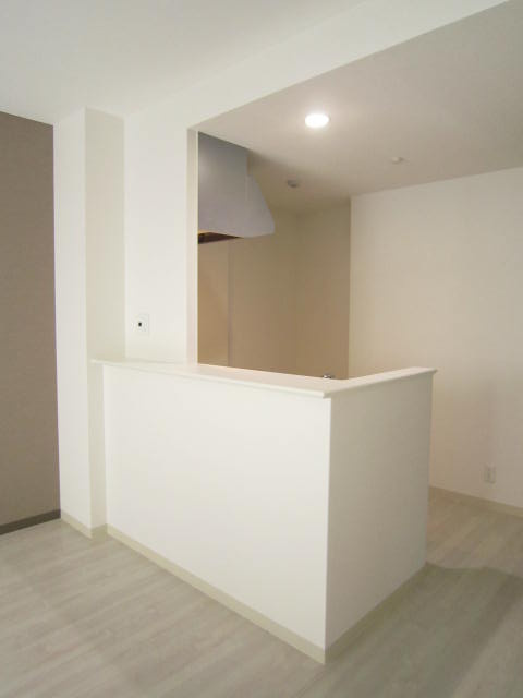 ペルル寺門の内装|憧れのカウンターキッチン