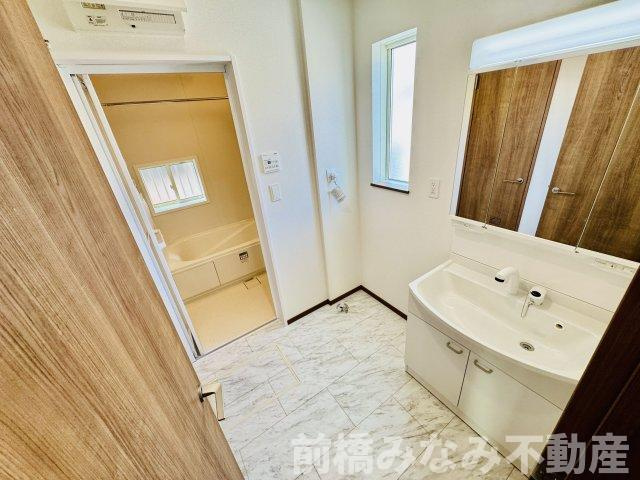 前橋市山王町7期　１号棟(全２棟)　ハートフルタウン　新築建売分譲の独立洗面台|独立洗面化粧台付き