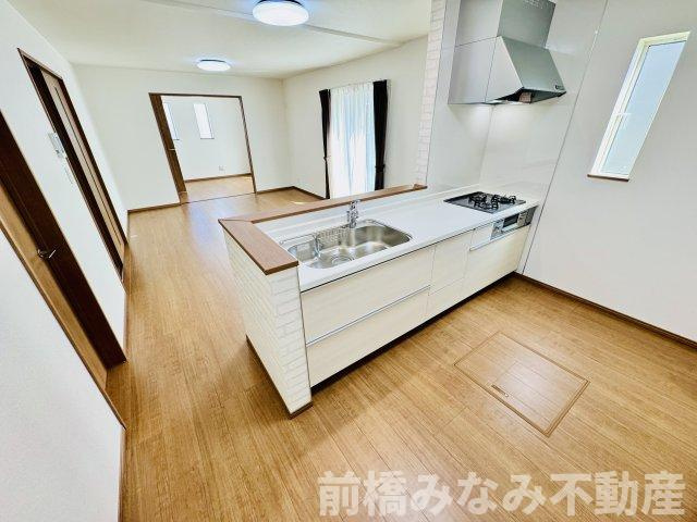 前橋市山王町7期　１号棟(全２棟)　ハートフルタウン　新築建売分譲のキッチン|コンパクトなキッチンで掃除もラクラク