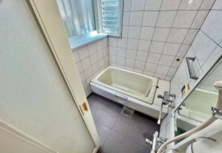 明石市中朝霧丘の浴室