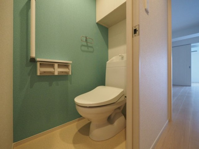 【トイレ】 | リアライズ今里南 | 落ち着いた色調のトイレです