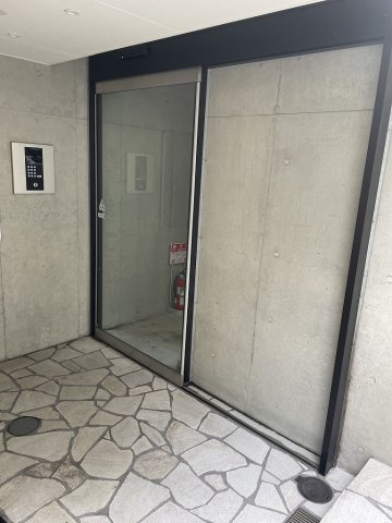 グランツ文京湯島のエントランス