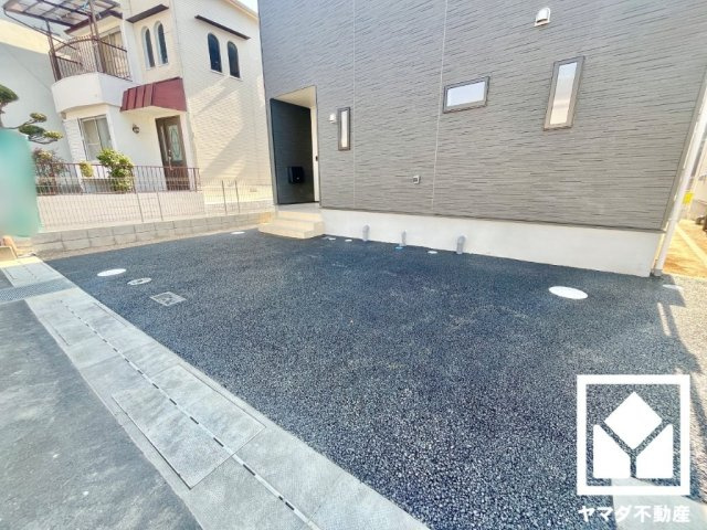 八幡市橋本尻江　第1　3号棟の前面道路含む現地写真