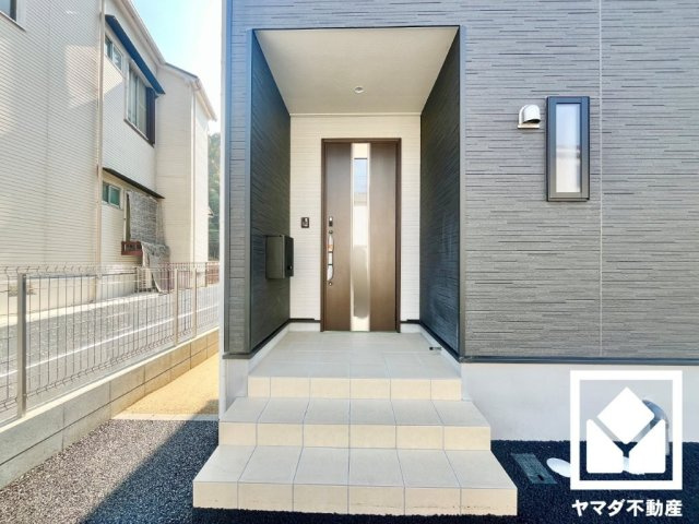 八幡市橋本尻江　第1　3号棟の外観