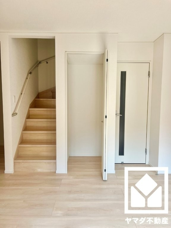 八幡市橋本尻江　第1　3号棟の外観