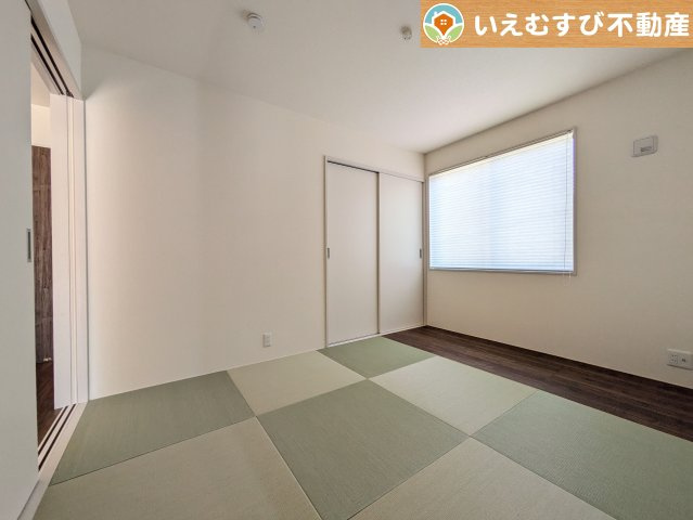 Livele Garden.S　深谷上柴町西第3の和室|6畳の和室は小さなお子様のお世話に大活躍
和室がLDK横なのでちょっとした休憩等くつろぎスペースに活躍しそうですね♪