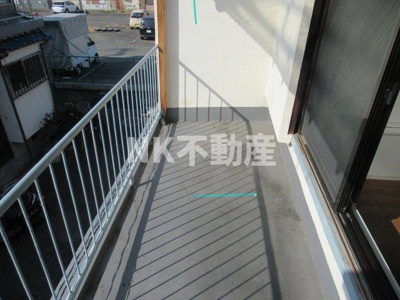 【バルコニー】 | 小若江2丁目貸家（長瀬賃貸） | お洗濯にも便利なバルコニー付き
