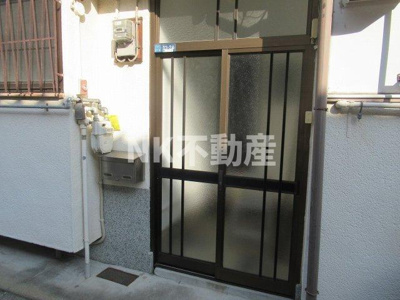 【その他共用部分】 | 小若江2丁目貸家（長瀬賃貸） | 正面玄関