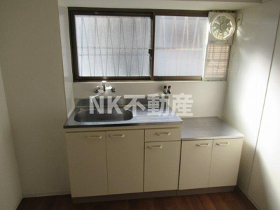 【キッチン】 | 小若江2丁目貸家（長瀬賃貸） | キッチンでお料理をお楽しみください