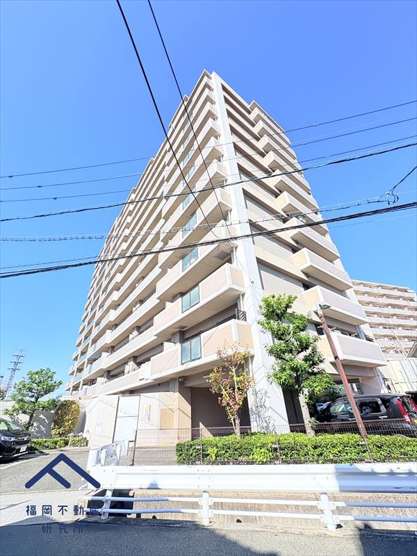 グリーンマンション南福岡の外観
