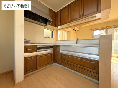【キッチン】 | 上里町神保原町　中古住宅   | 現地(2025年11月撮影)