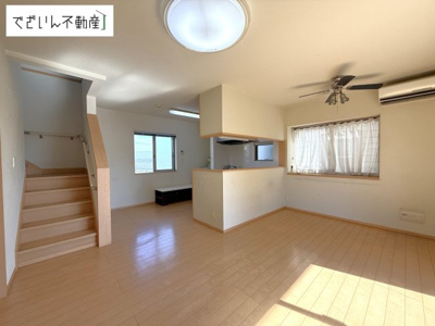 【居間・リビング】 | 上里町神保原町　中古住宅   | 現地(2025年11月撮影)