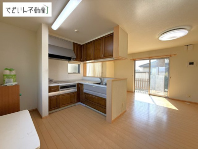 【居間・リビング】 | 上里町神保原町　中古住宅   | 現地(2025年11月撮影)