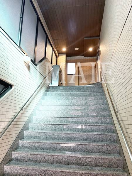 駒込大河原ビルのロビー|落ち着いたロビーです