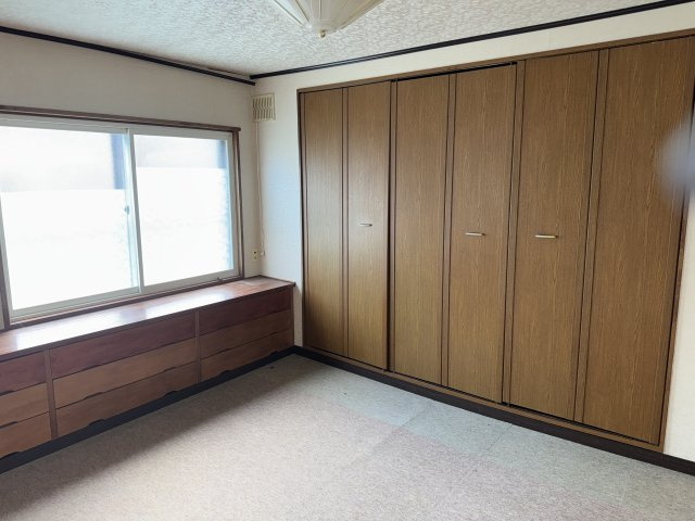 価格改定！緑ケ岡5丁目　平屋4LDK！！の洋室|南洋室6帖です。