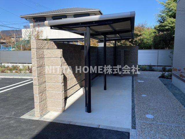 アンビシアのその他共用部分|屋根付きの駐輪場は無料です●