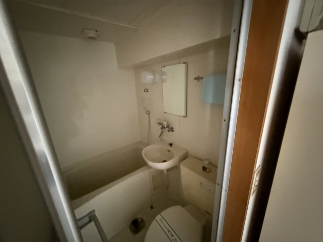 サンハイツ中桜塚の浴室