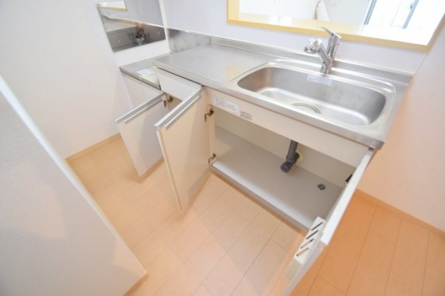 パールウイングⅢの設備|キッチン下部収納