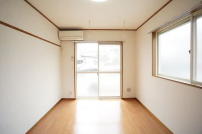 【洋室】 | サザンクロスⅡ | ※同物件・同タイプの写真です。