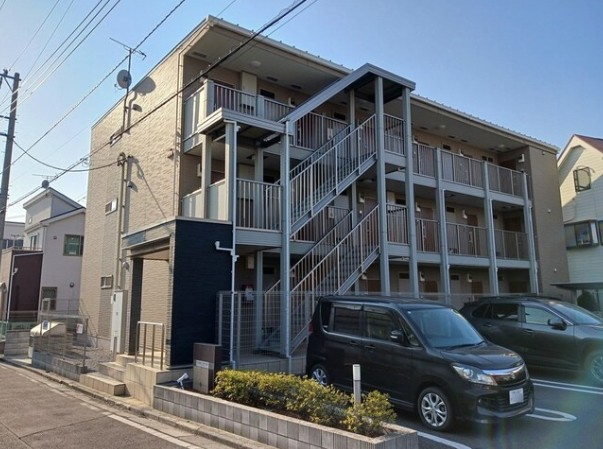 コモディ　モンテ