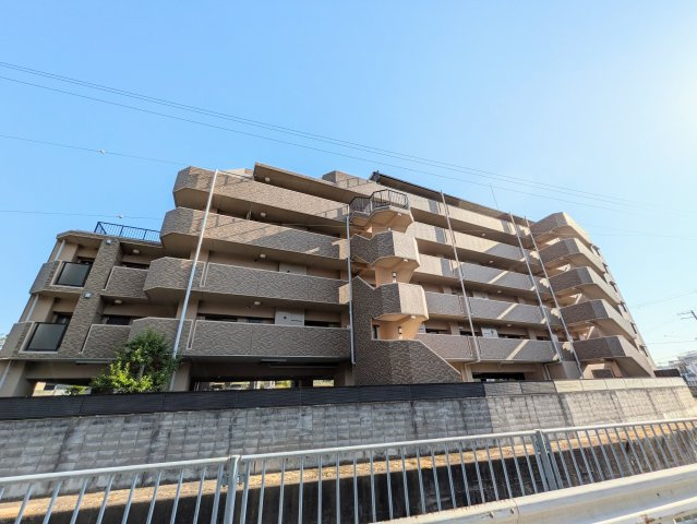 リベール西明石参番館の外観