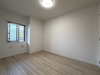 【洋室】 | モンドミオ沖縄リゾートライカムヒルズ | 洋室6帖＋WIC付き♪