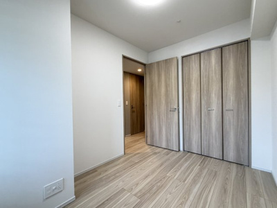 【洋室】 | モンドミオ沖縄リゾートライカムヒルズ | 洋室5帖＋CL付き♪