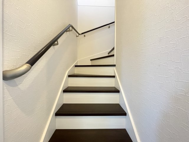 八戸市大字白銀町字栗沢道の内装