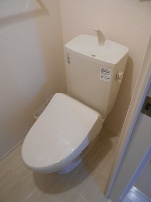 【トイレ】 | shoushou惣 | 同棟別部屋の写真です