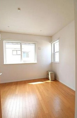 【居間・リビング】 | エスペランサ中野 | 6.5帖のきれいな洋室。