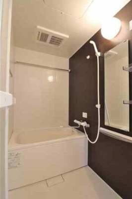 【浴室】 | エスペランサ中野 | 浴室乾燥機付きバス。