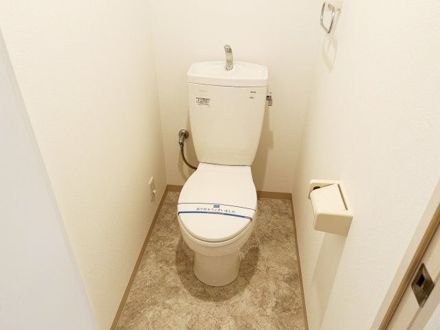 グラン・ジュベールのトイレ|別室参考写真です。