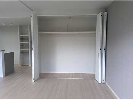 ローレルコート楽々園の洗面所