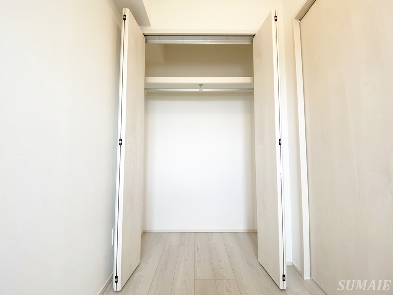 シーズンフラッツ中十条の収納|クローゼットです☆