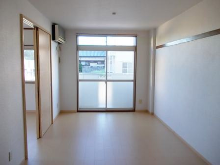 アンテリージェ真鍋の居間・リビング