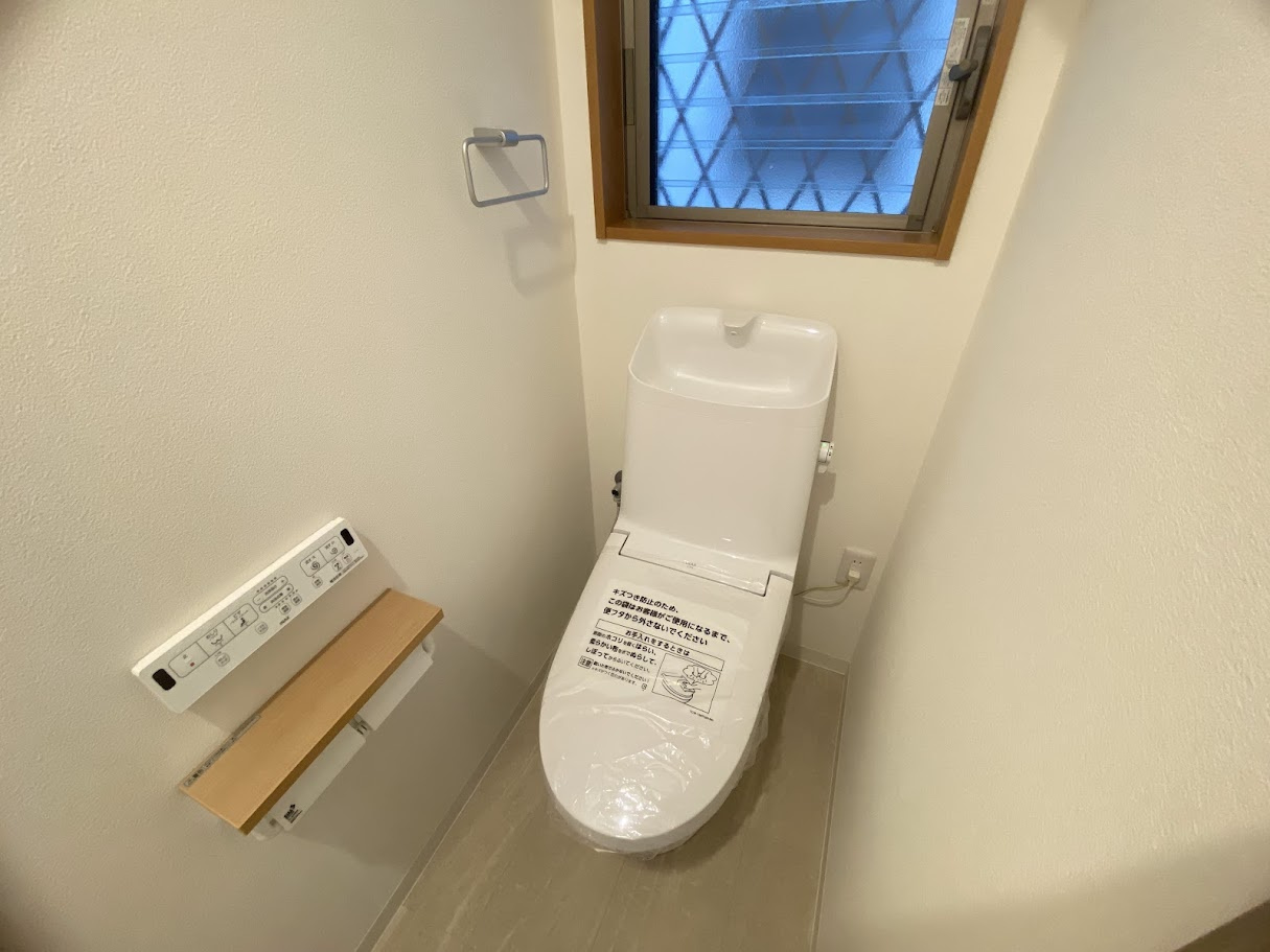 兵庫県西宮市日野町18-23のトイレ|清潔感のあるトイレです