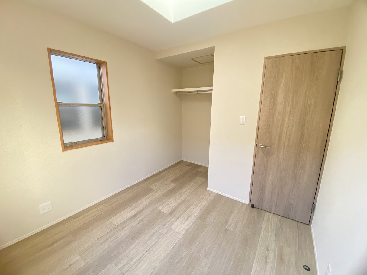 兵庫県西宮市日野町18-23の洋室|きれいな洋室です
