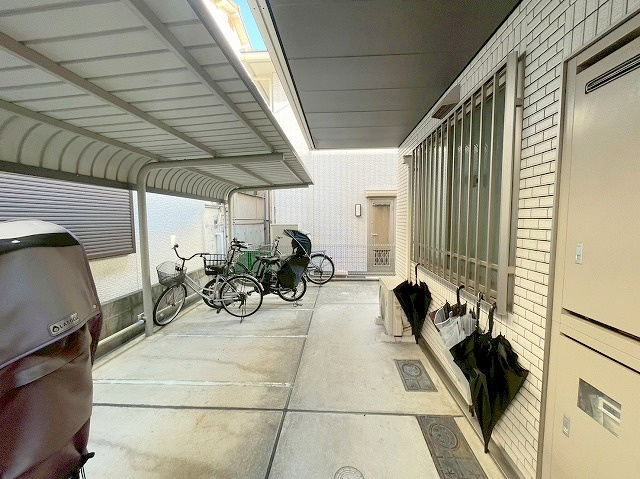 フォーシーズンのロビー