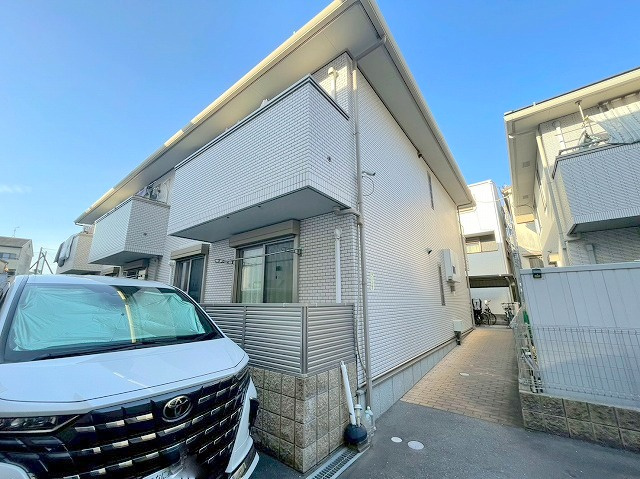 フォーシーズンの外観