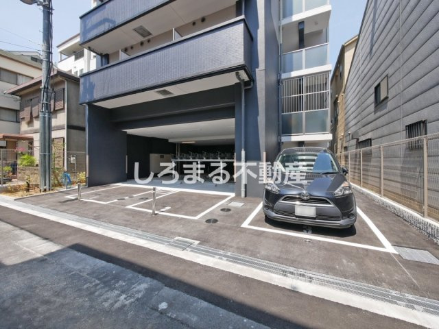 エスリード弁天町ＮＯＲＴＨ　ＲＥＳＩＤＥＮＣＥの駐車場