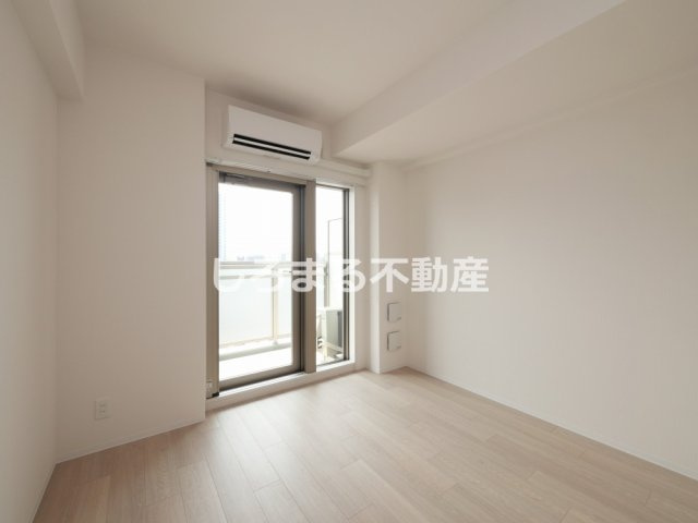 エスリード弁天町ＮＯＲＴＨ　ＲＥＳＩＤＥＮＣＥの居間・リビング