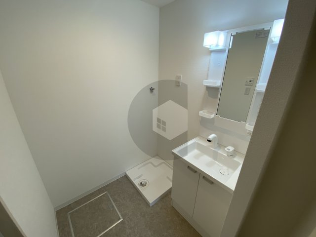 東大阪市岸田堂南町のアパートの洗面所