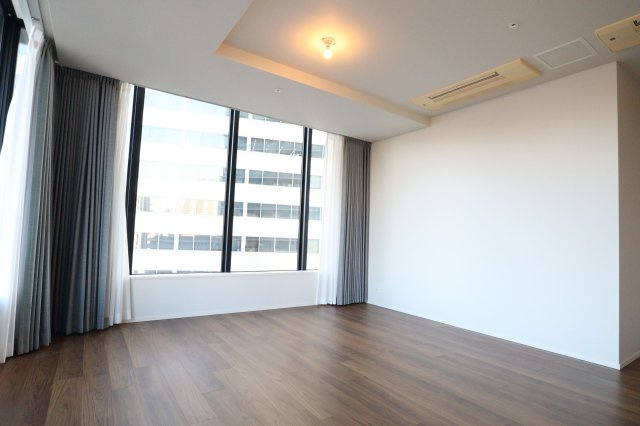 ザ・パークハウス中之島タワーの居間・リビング