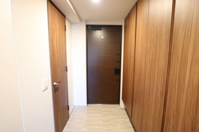 ザ・パークハウス中之島タワーの玄関