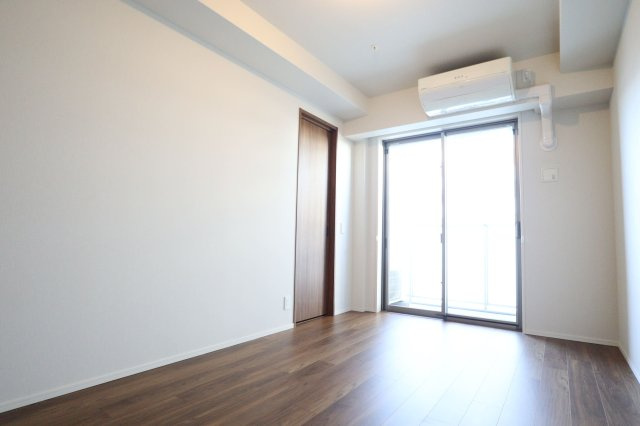 ザ・パークハウス中之島タワーの洋室