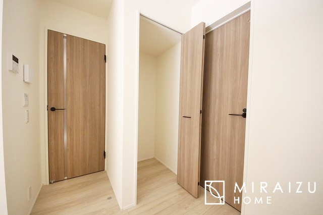 【外観】 | 平日・休日問わず、いつでもご見学が出来ます♪☆実際に見て、触れて感じる安心のお住まい探しを体験して下さい♪☆物件情報だけでなく、地域の特色などなどエリア情報もお伝え出来たら嬉しいです♪
