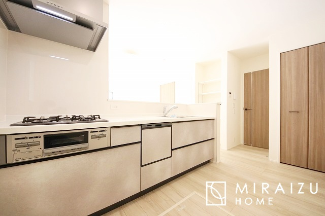 【前面道路含む現地写真】 | 平日・休日問わず、いつでもご見学が出来ます♪☆実際に見て、触れて感じる安心のお住まい探しを体験して下さい♪☆物件情報だけでなく、地域の特色などなどエリア情報もお伝え出来たら嬉しいです♪